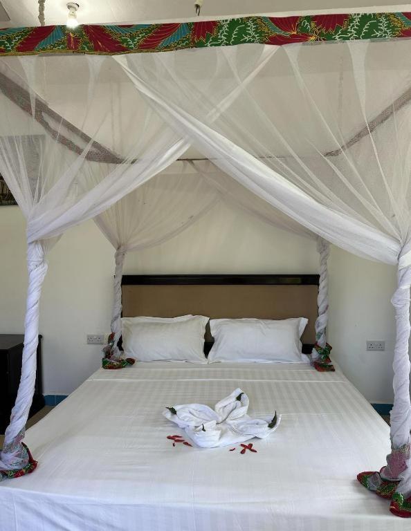 Coconut Tree Village Beach Resort 6/18