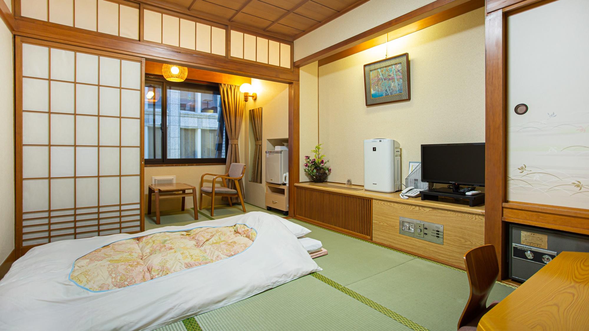 Japanese, City Side, Tatami