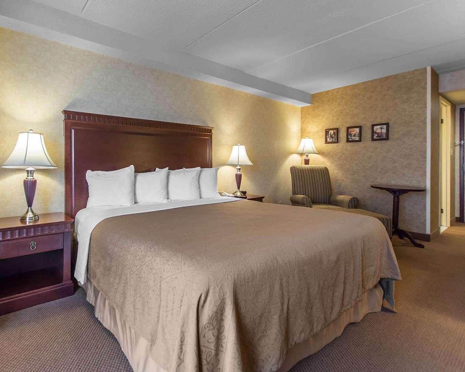 Business, King Bed