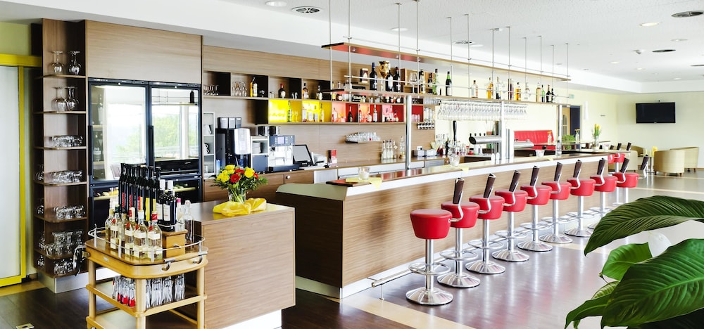 Phonix Hotel 32/47