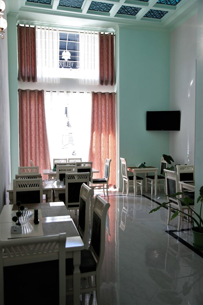 Hotel Veliera 53/70