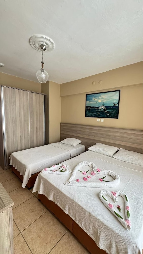 Kartel Hotel 13/50