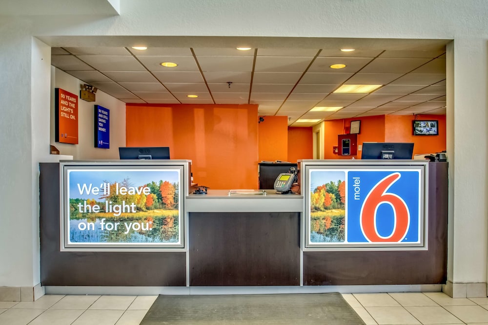 Motel6 Amherst, NY - Buffalo 6/44