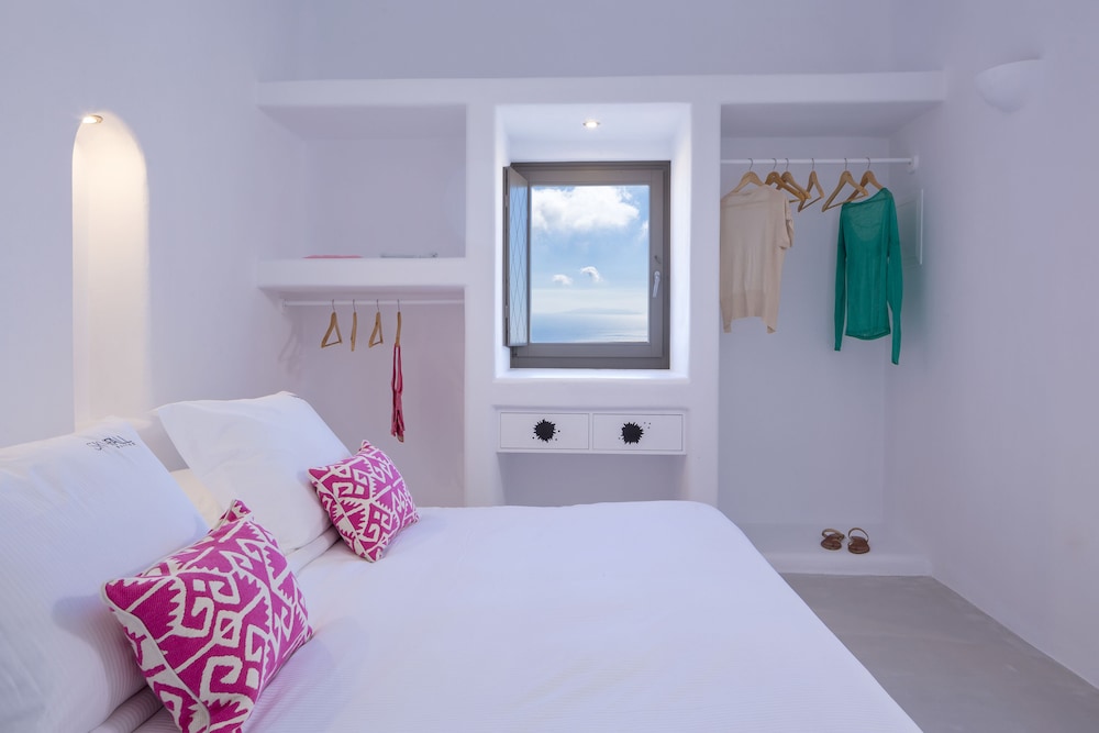 Senior, Suite, Queen Bed, Sofa, Hot Tub