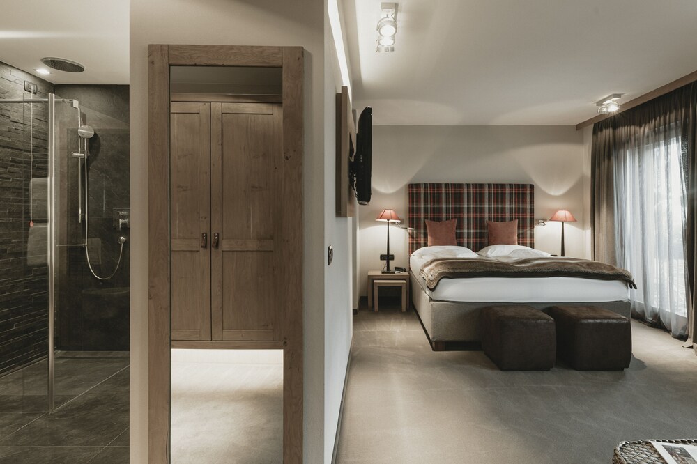 Hotel Sonne 18/70