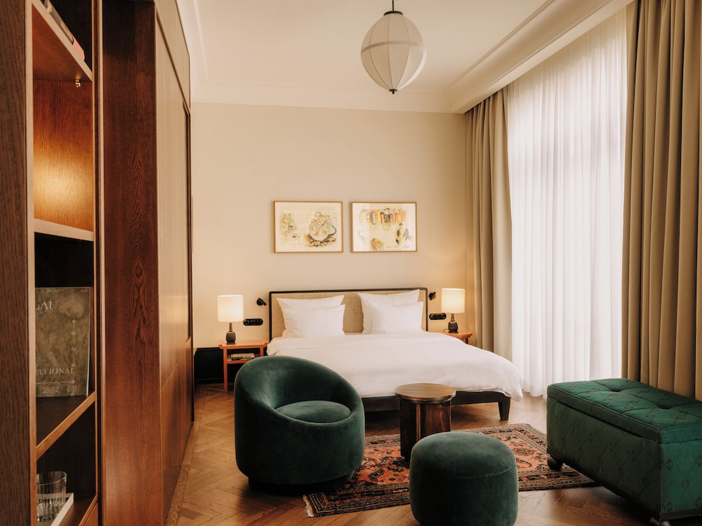 غرفة ديلوكس بسرير كينج، Boutique Hotel Chateau Royal 3/6