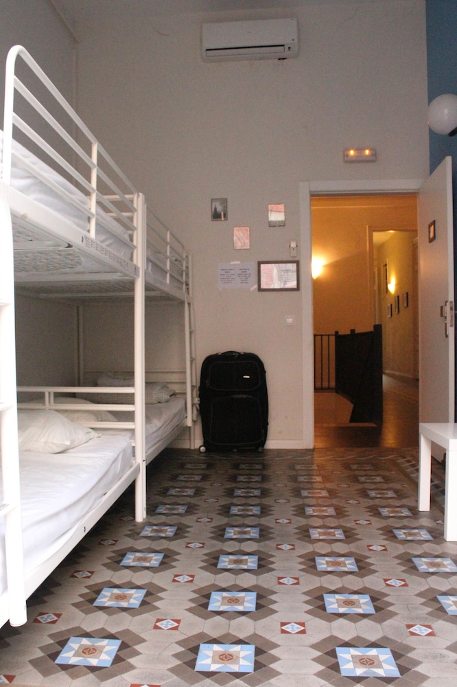 360 Hostel 24/34