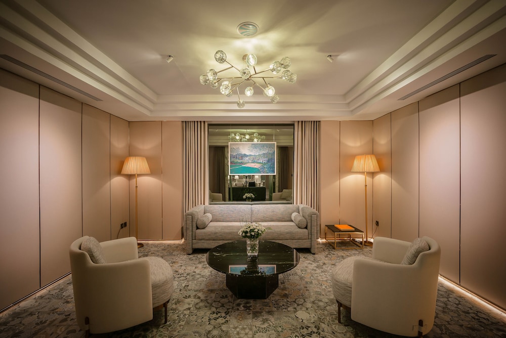 Le Jardin Hotel Haute Couture 52/76