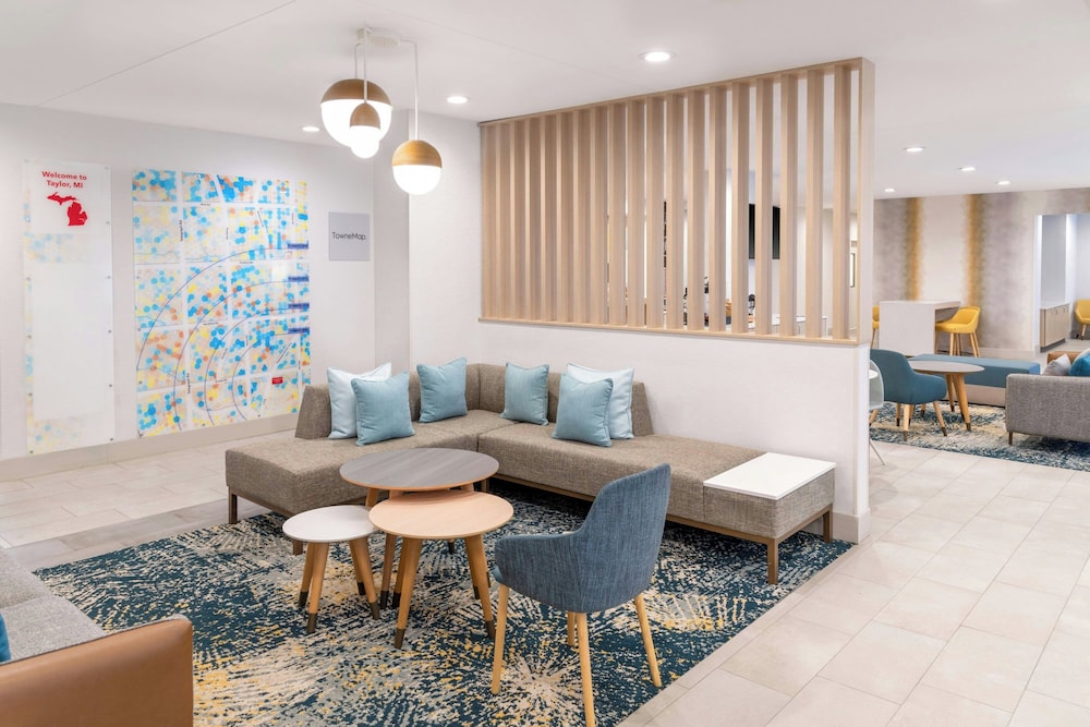 Towneplace Suites By Marriott Detroit Taylor 19/30