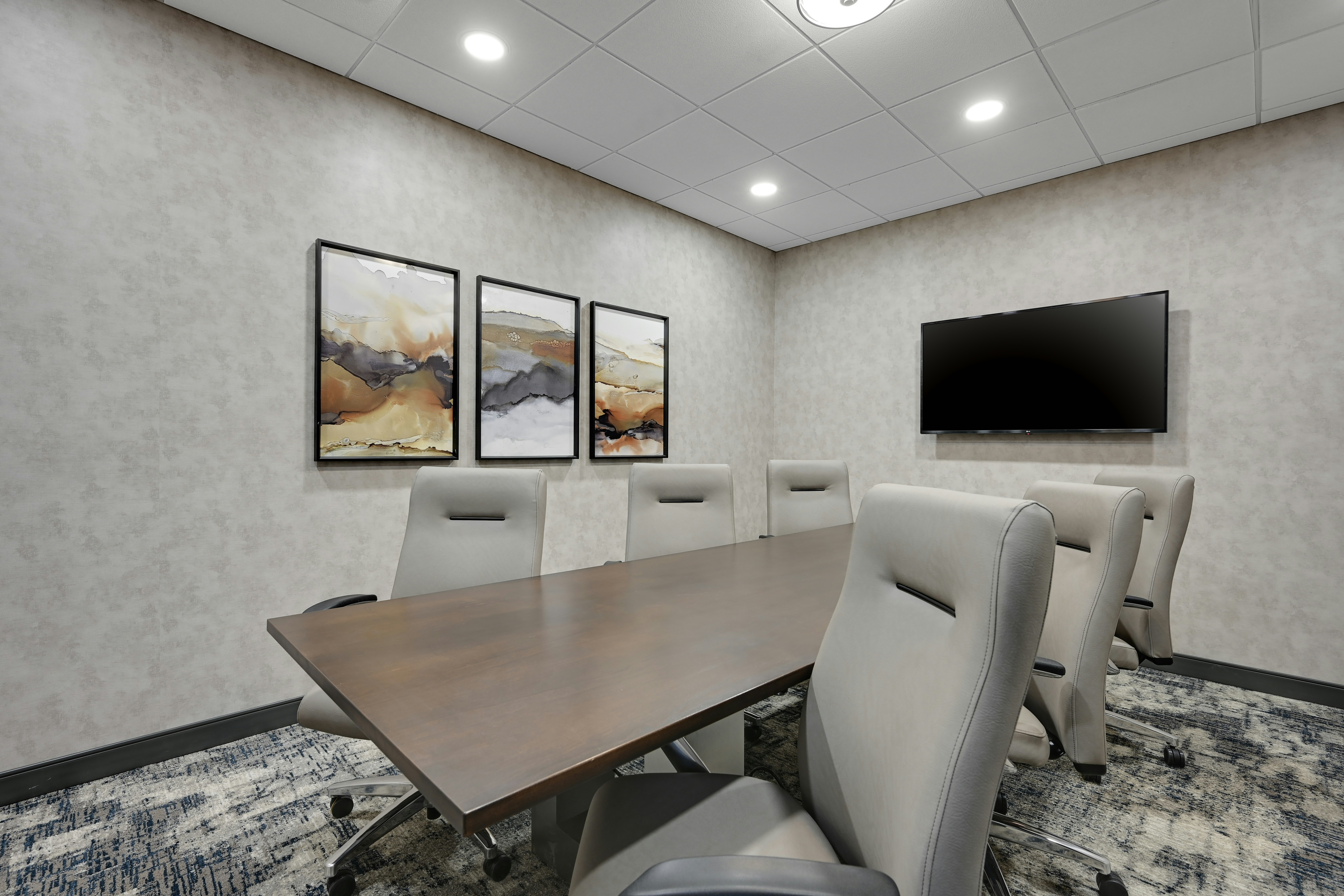 DoubleTree by Hilton Denver International Airport (ex. Holiday Inn Hotel And Suites) 44/45