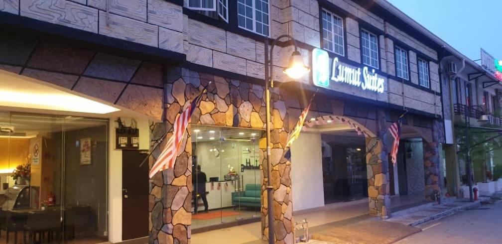 Lumut Suites 5/50