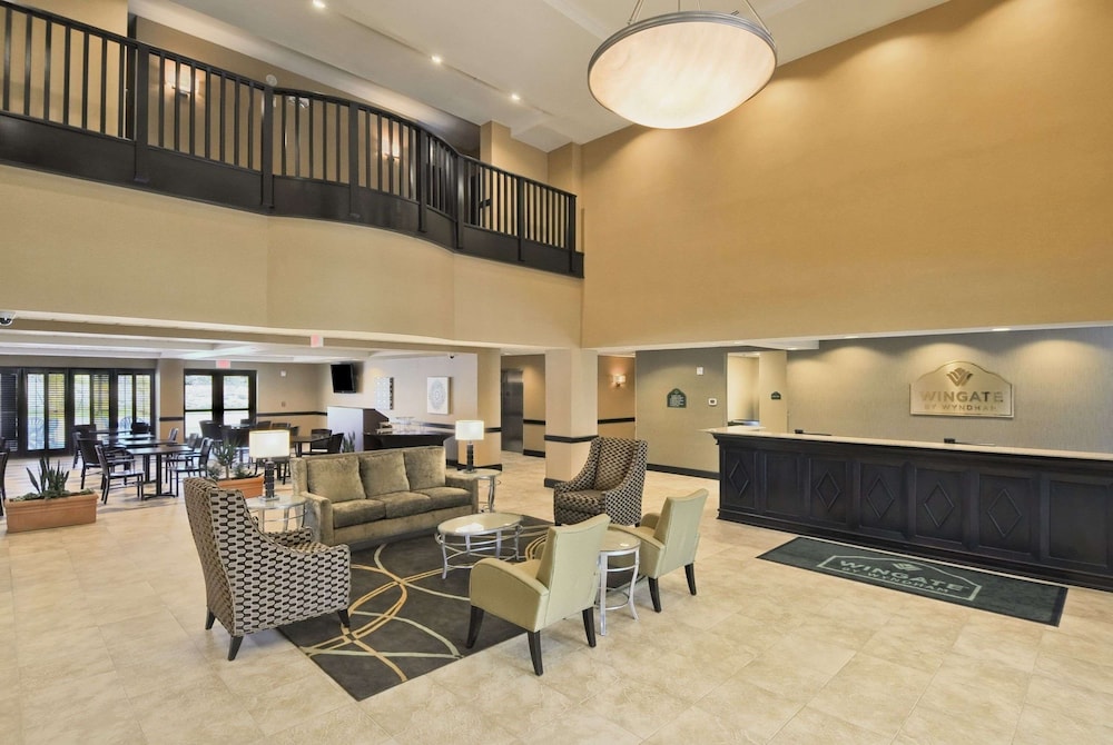 Comfort Inn & Suites Frisco East - McKinney 50/65