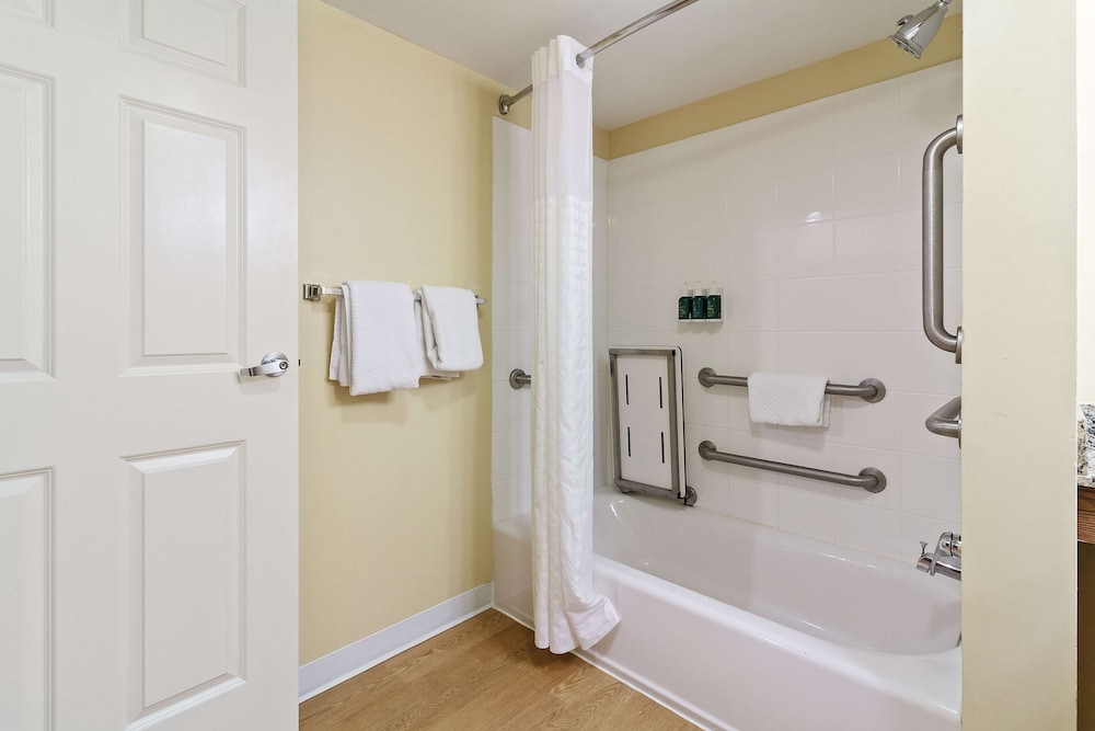 Extended Stay America Suites Newport News Yorktown 19/53