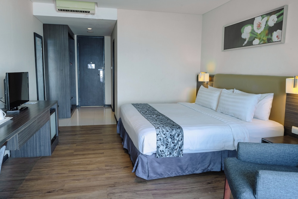 Estrella Hotel & Conference (ex Aston Luwuk) 9/49