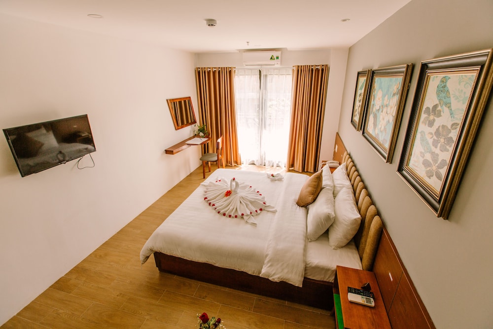 Gardenia Hue Hotel 18/64