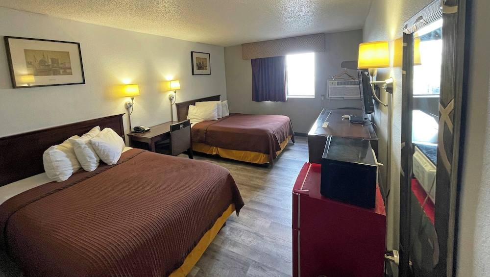 Magnuson Hotel Fort Wayne North Coliseum 44/63