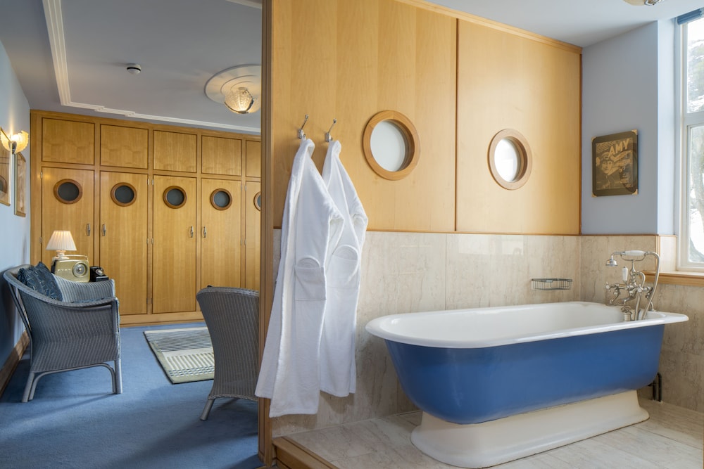 Burgh Island Hotel 48/50