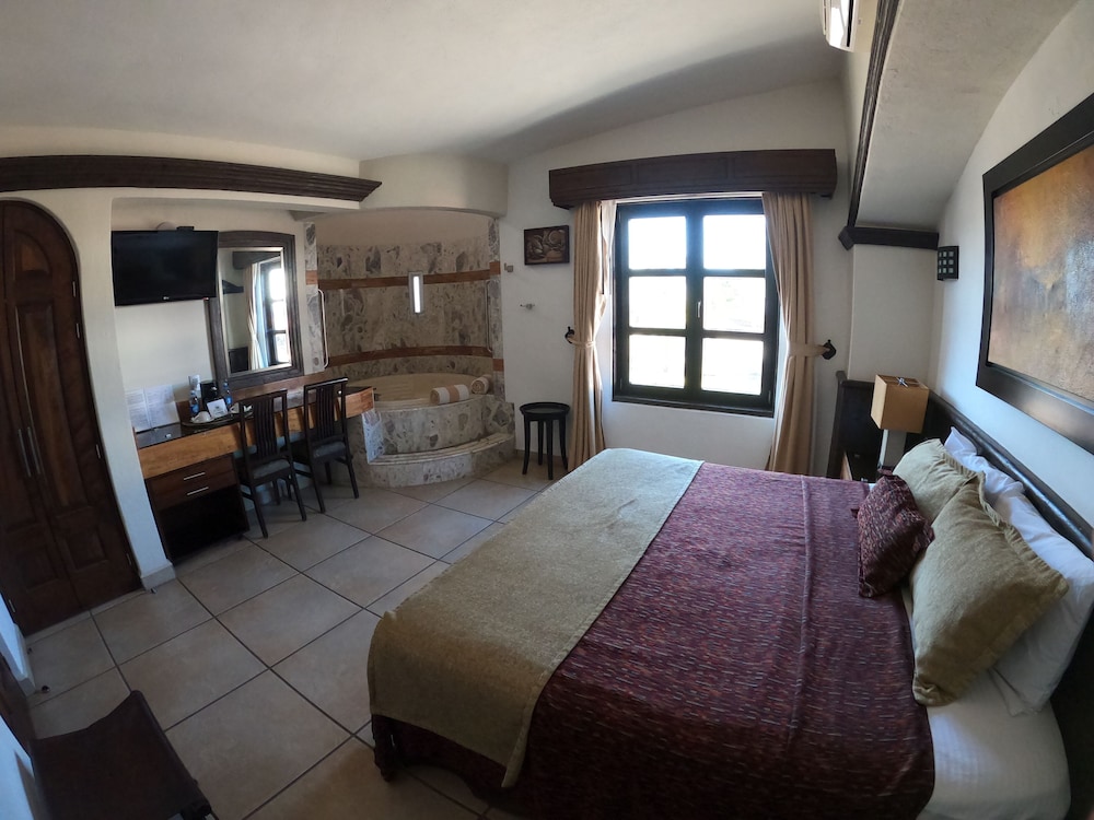 The Latit Hotel Queretaro 9/40
