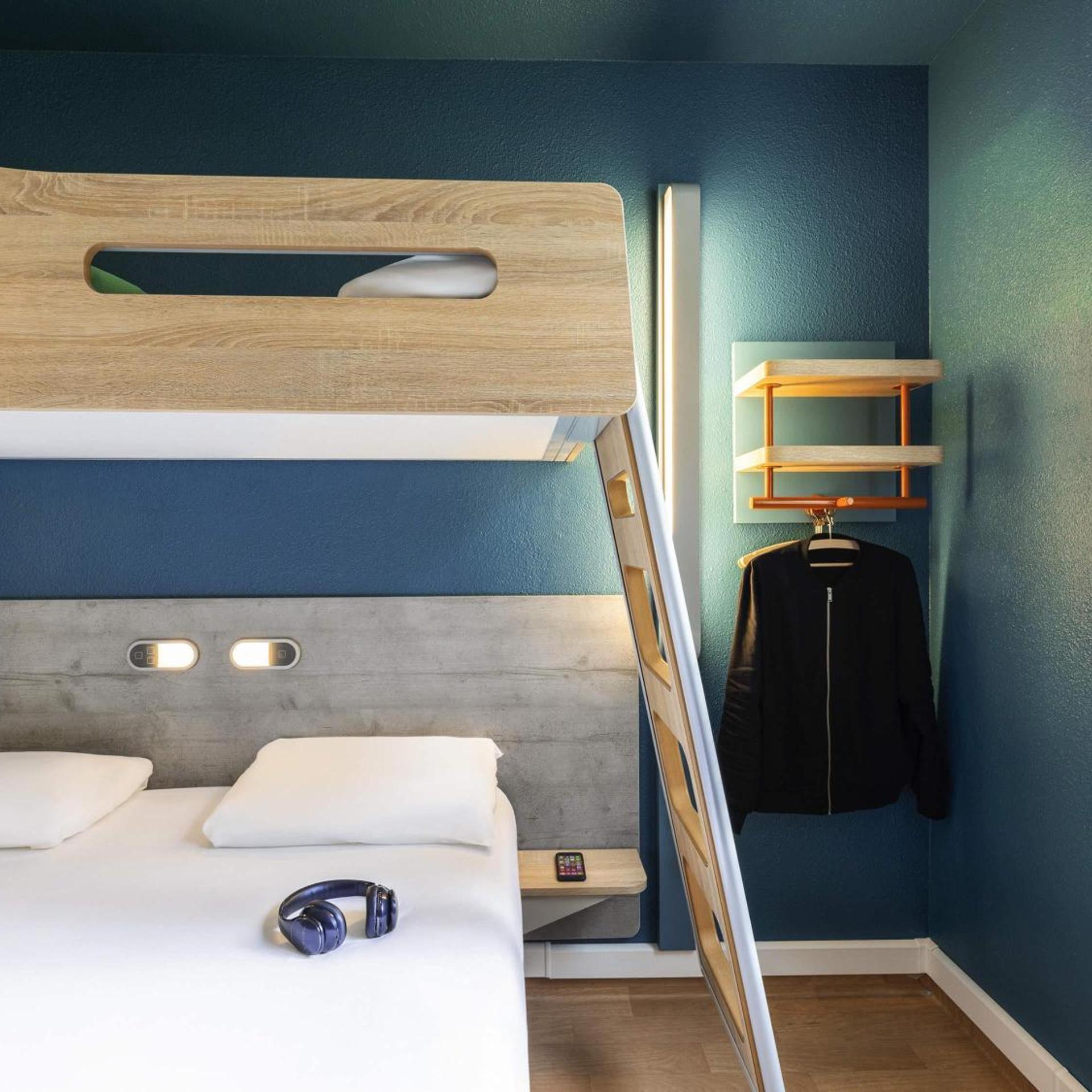 Room, Triple, ibis budget Meudon Paris Ouest 8/8