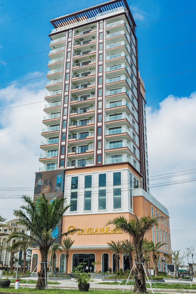 La Vela Hue Hotel 1/50