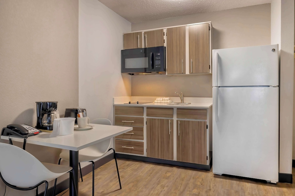 Studio6 Dallas, TX - North - Richardson 55/67