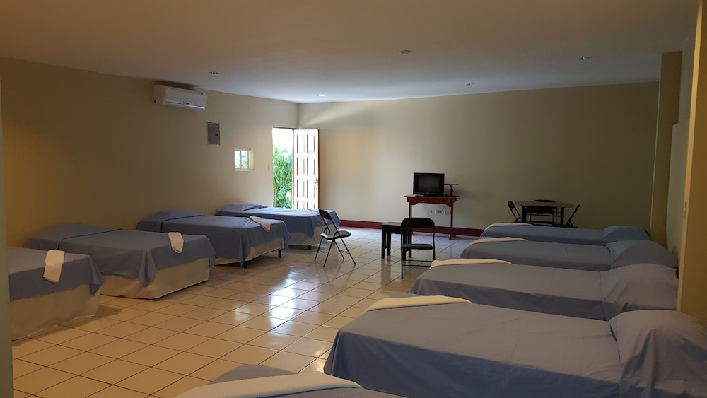 Hotel La Arboleda 41/61