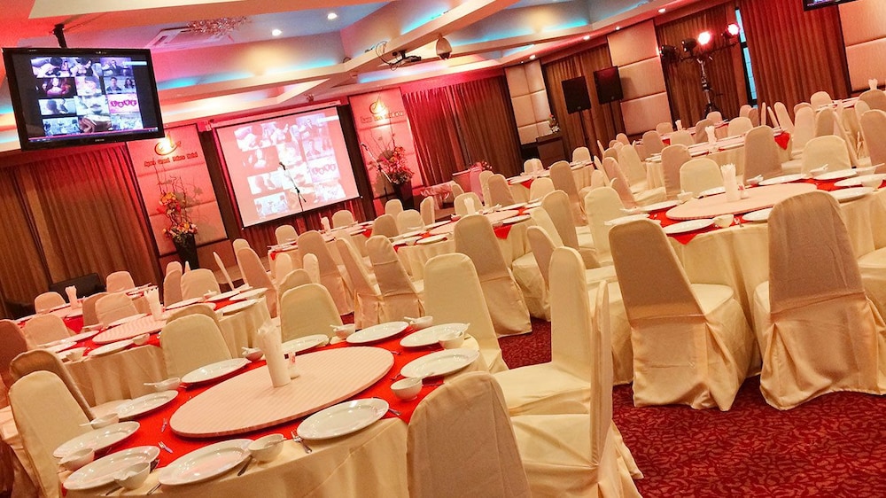 Ayara Grand Palace Hotel 47/52