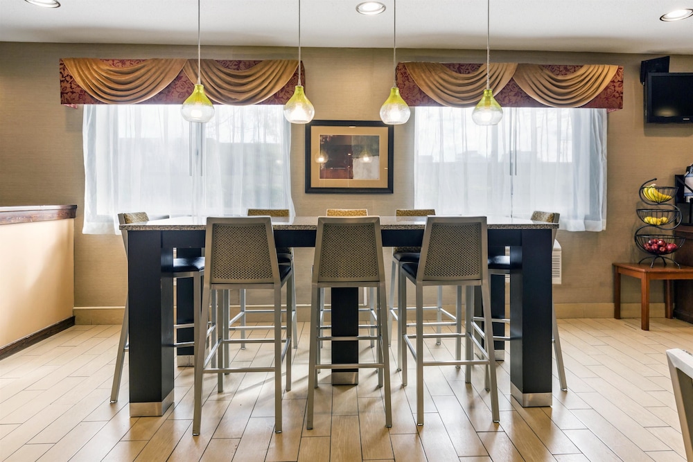 Best Western Des Plaines Inn 17/36