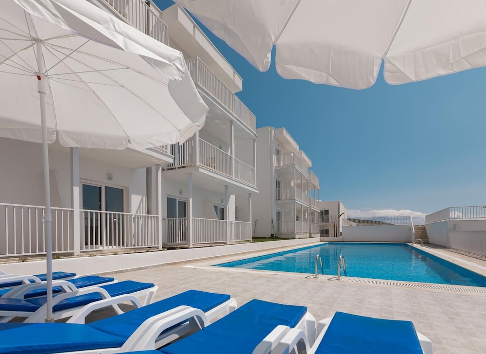 Bodrum Beach Resort 12/65