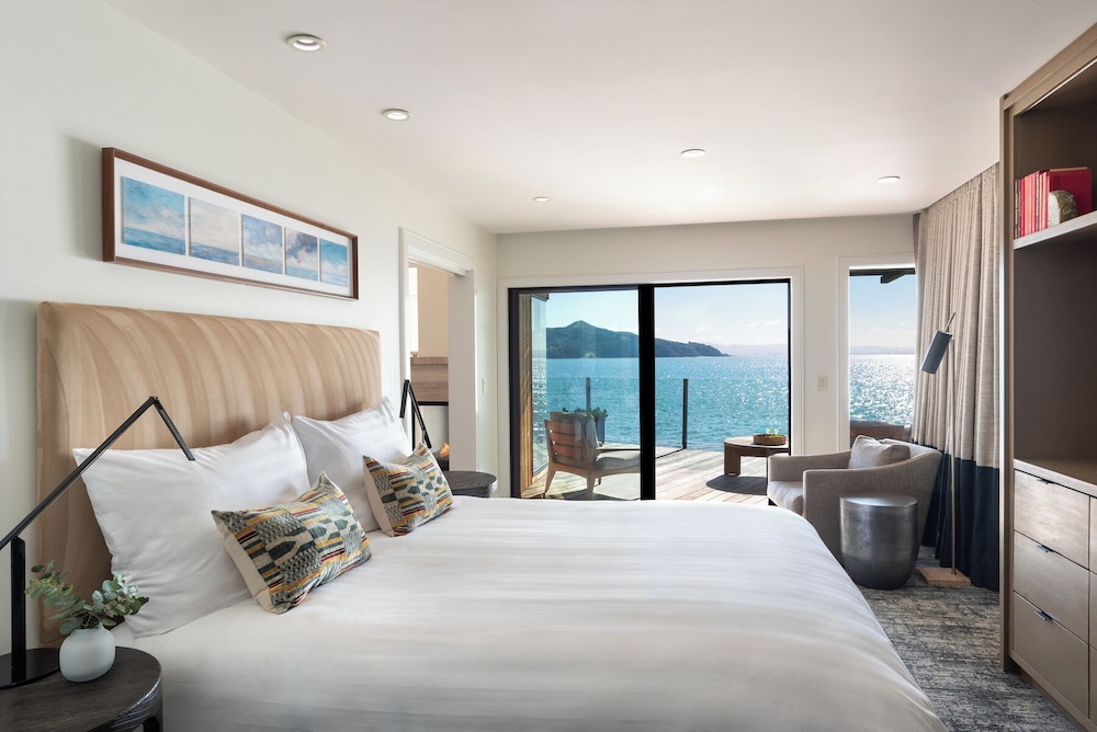 Spa, Suite, King Bed