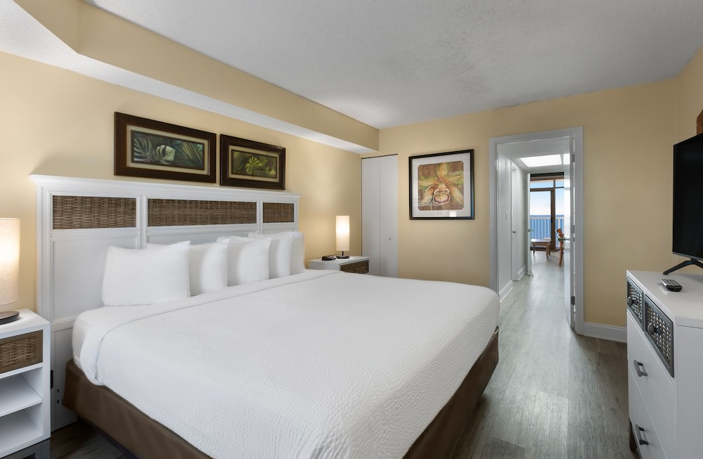 1 BEDROOM, OCEAN FRONT