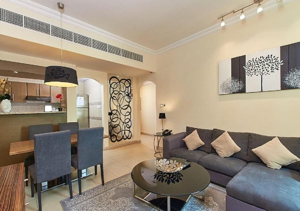 Mughal Suites 32/50