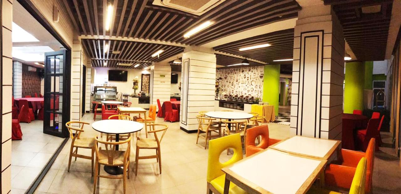 Maxonehotels At Vivo Palembang 35/50