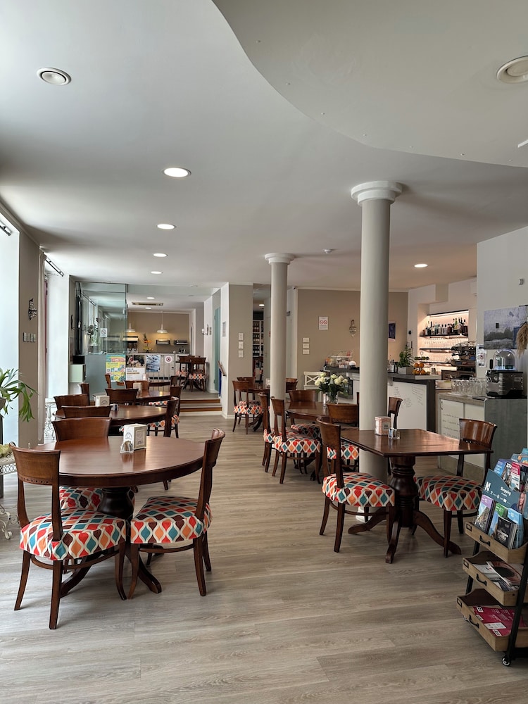 Azur Hotel 44/59