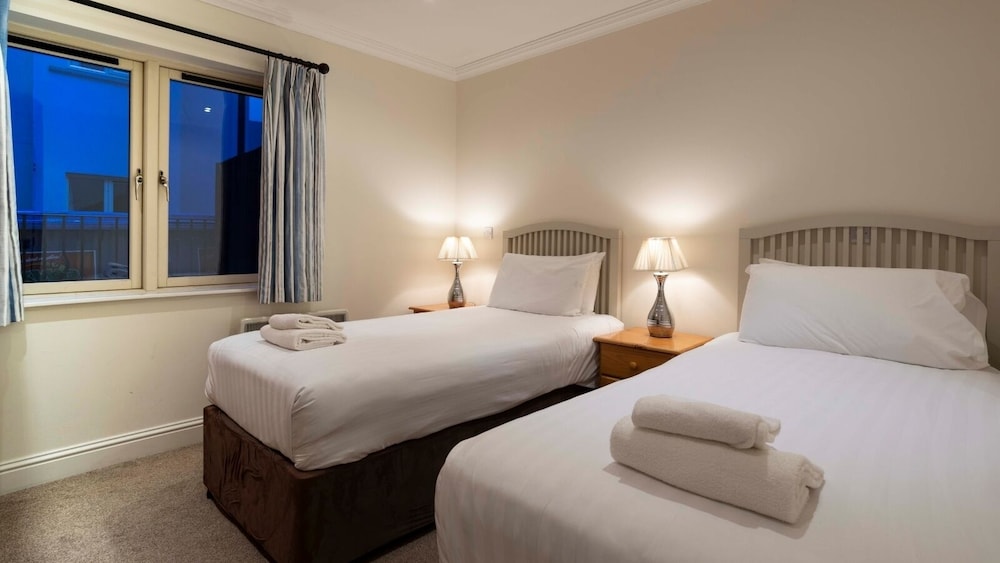 The Schull Harbour Hotel 21/56