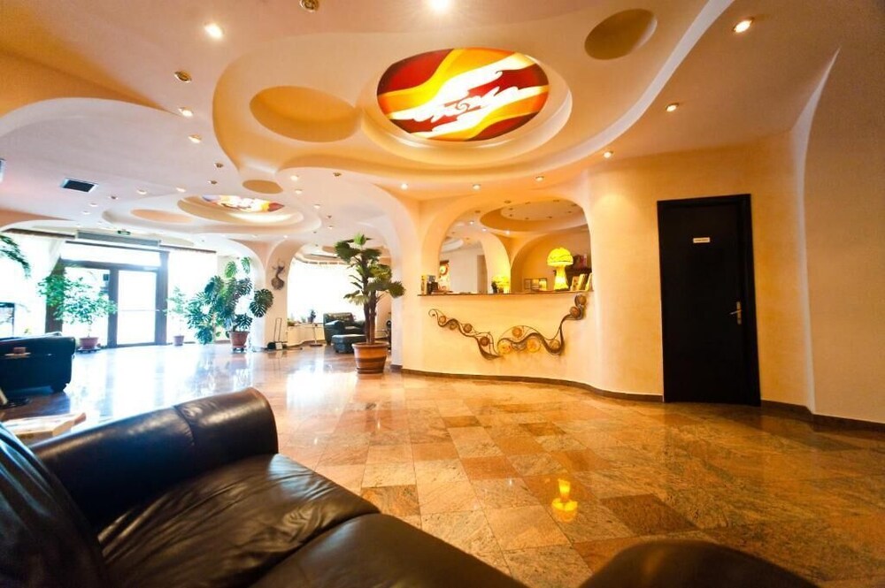 Class Hotel Constanta 6/24
