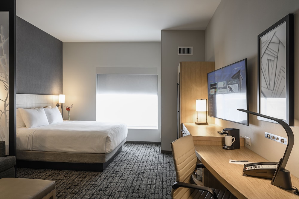 Hyatt Place Indianapolis / Fishers 24/69