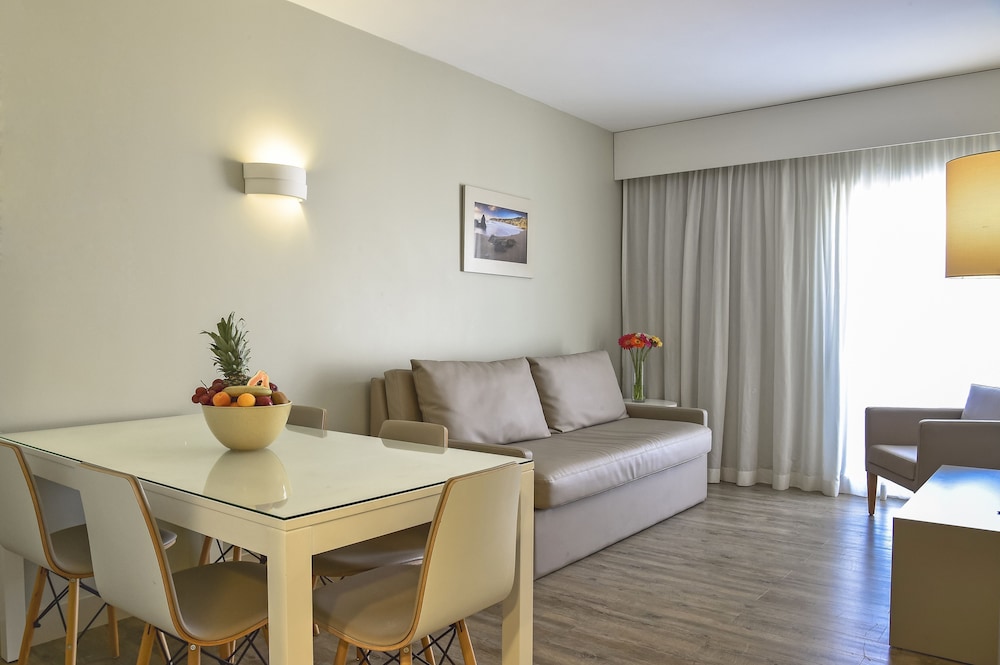 Aqualuz Lagos By the Editory 30/50