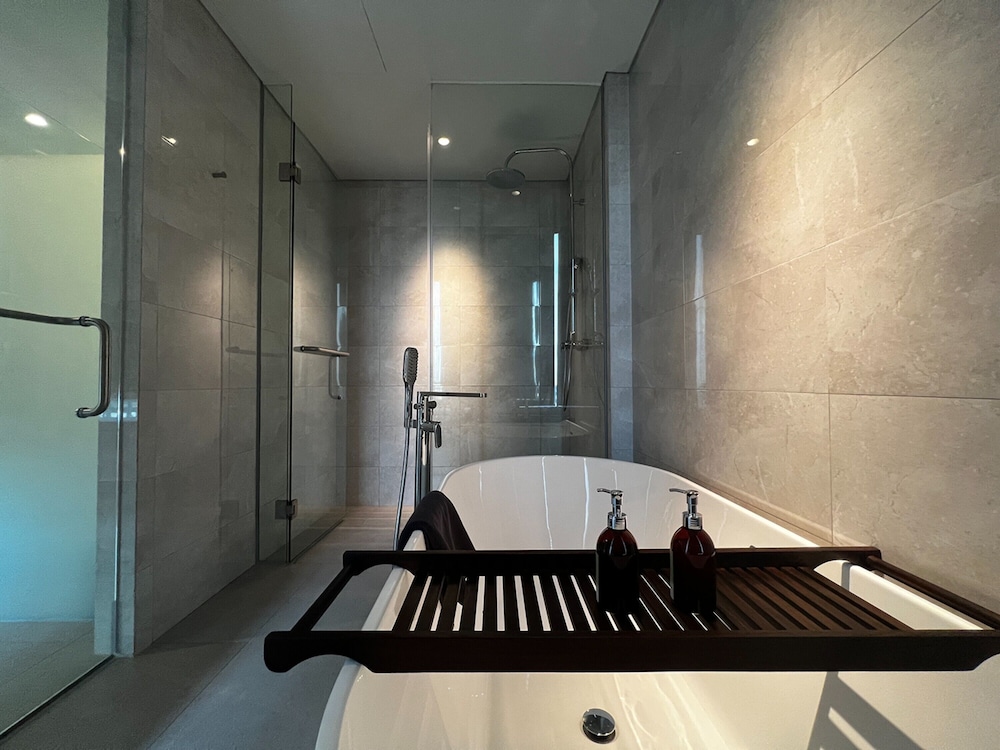 Ra Suites Simatupang 39/50