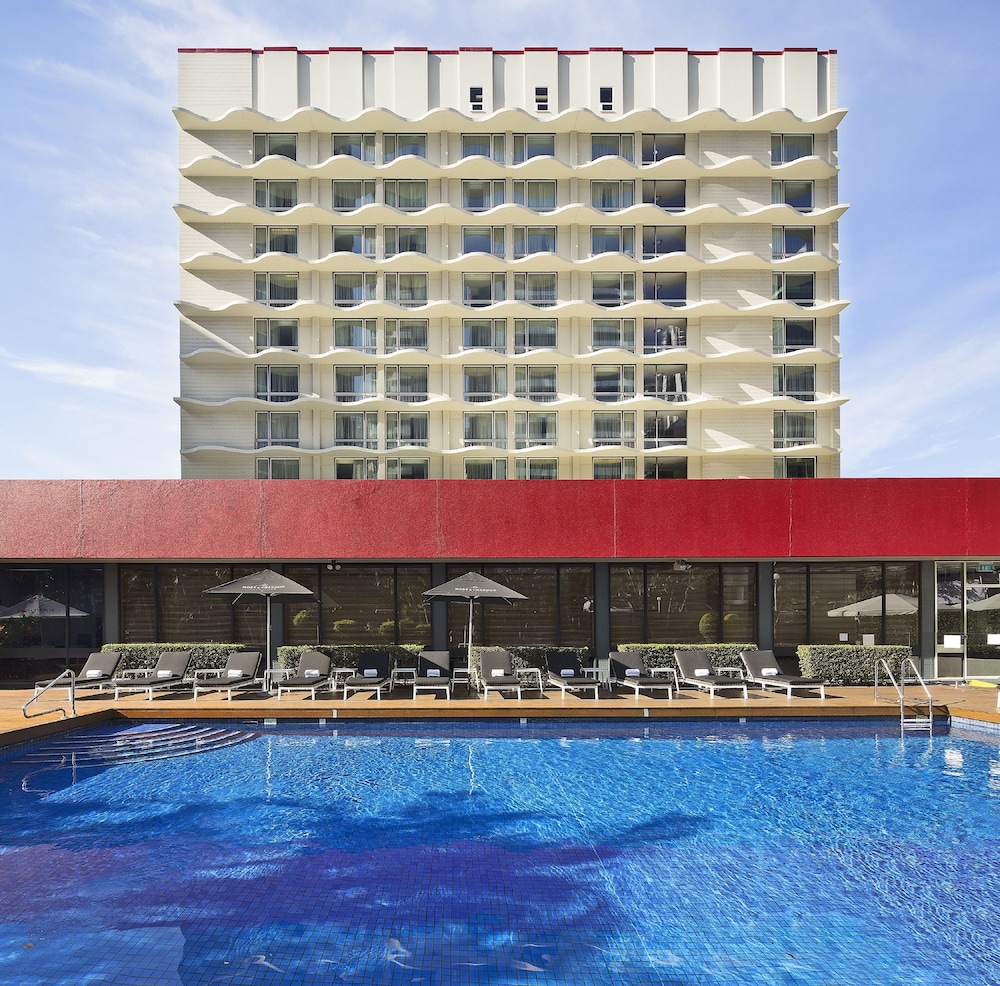 Royal on the Park Hotel and Suites in BRISBANE