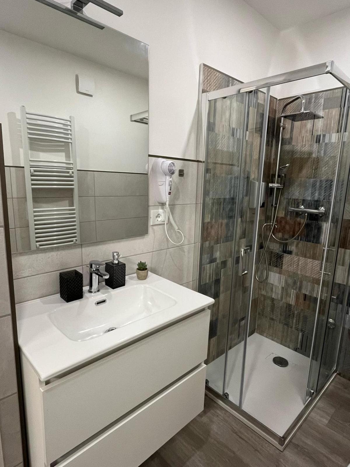 Tiburtina Urban Rooms 13/15