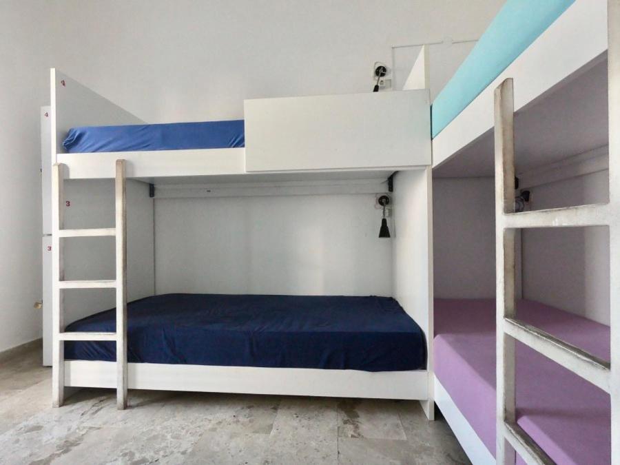 Fira Backpackers Place 5/15