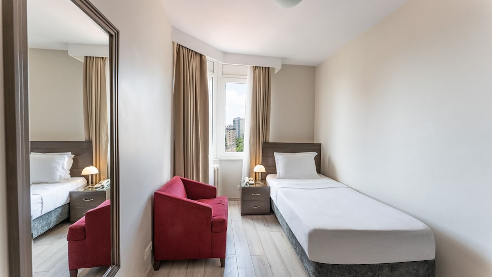 The Marmara Suadiye Residence 24/79