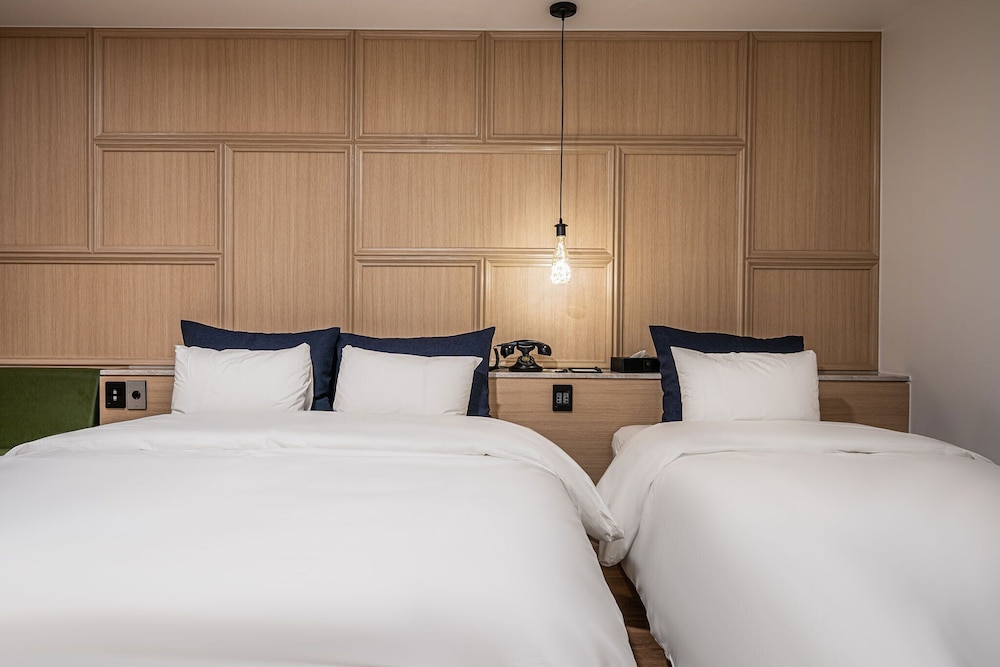 Stay Month Hotel 7/35