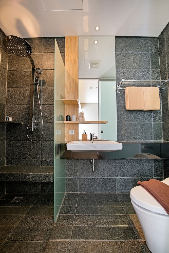 Tama Boutique Hotel 46/50