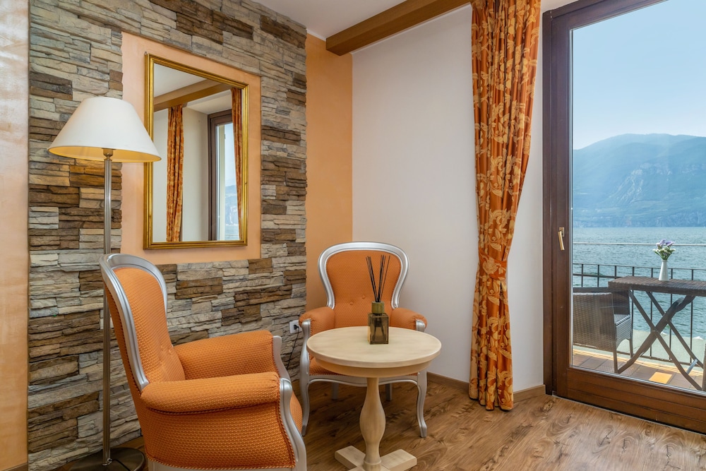 Boutique Hotel Brenzone 78/78