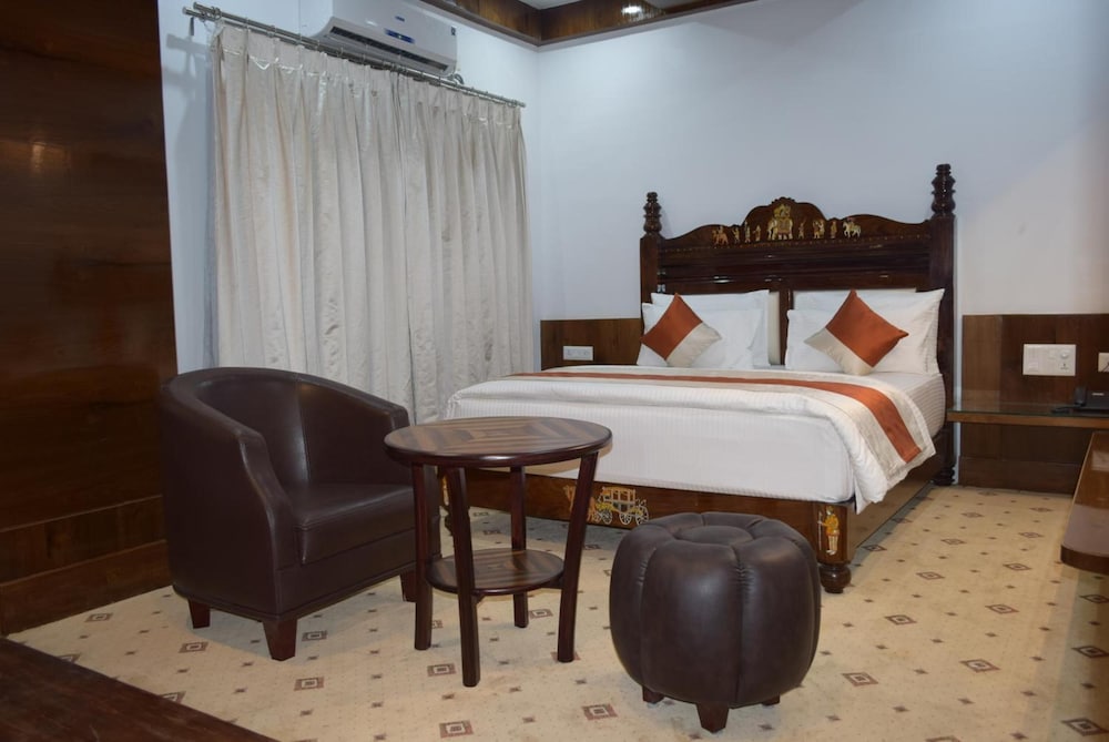 Hotel Loksagar 14/30