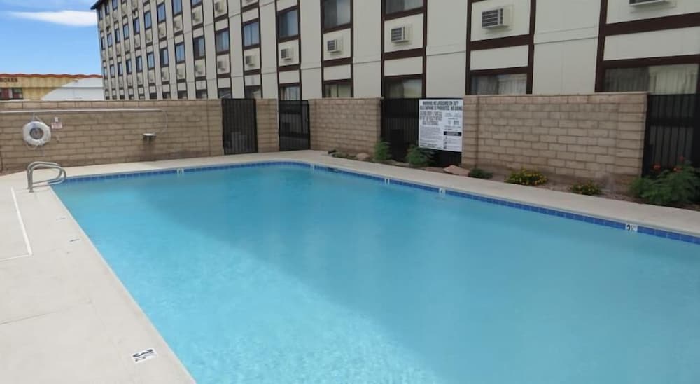 Longhorn Casino & Hotel 39/42