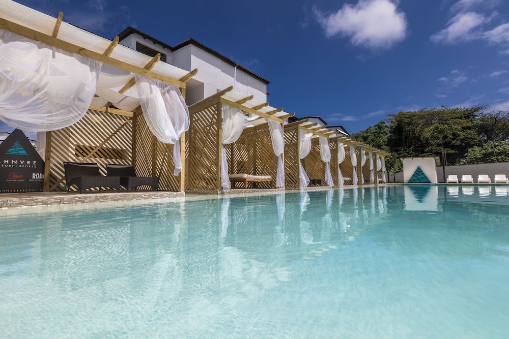 AHNVEE RESORT & SPORTS 6/52
