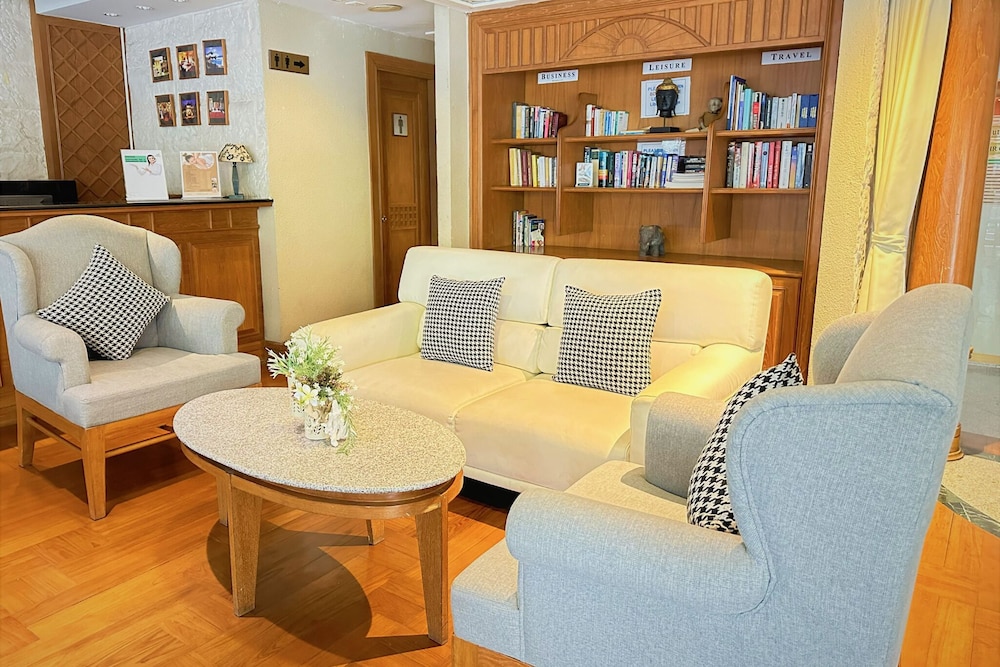 Silom Serene Boutique 41/65